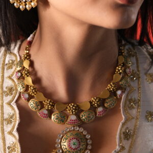ANTIQUE HAR SET