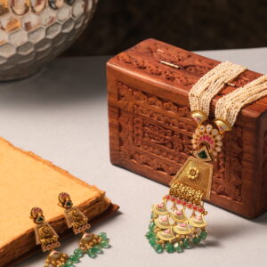 HERITAGE RANI HAR SET