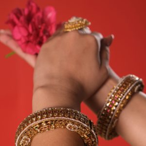 ANTIQUE KADA SET