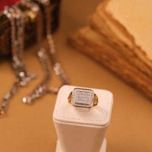 DIAMOND RING